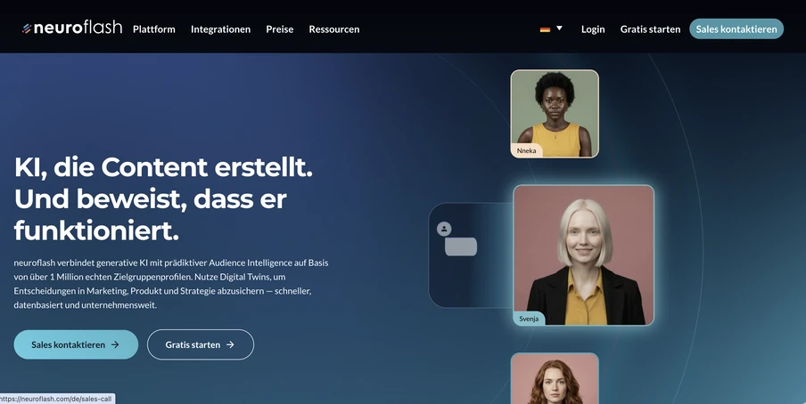Blauer Farbverlauf als Website-Header; links Überschrift über KI-Content; rechts drei Porträtkarten mit Fotos.